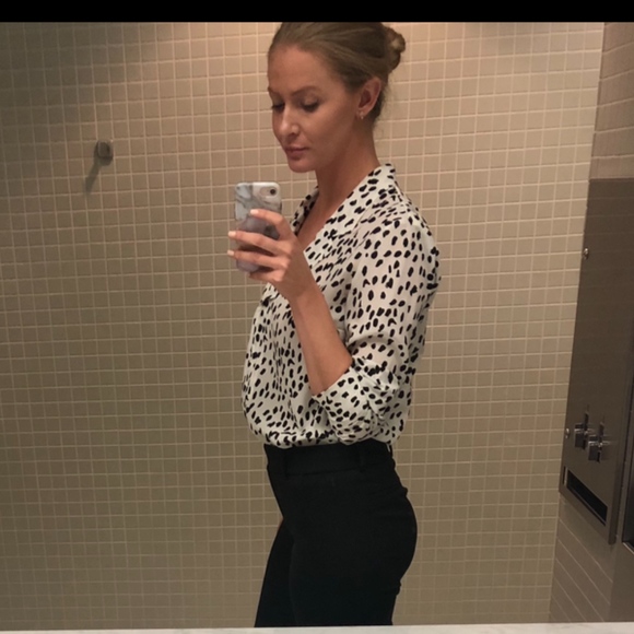 Hi! I'm Michelle, and Welcome to My Closet! - Picture 5 of 7